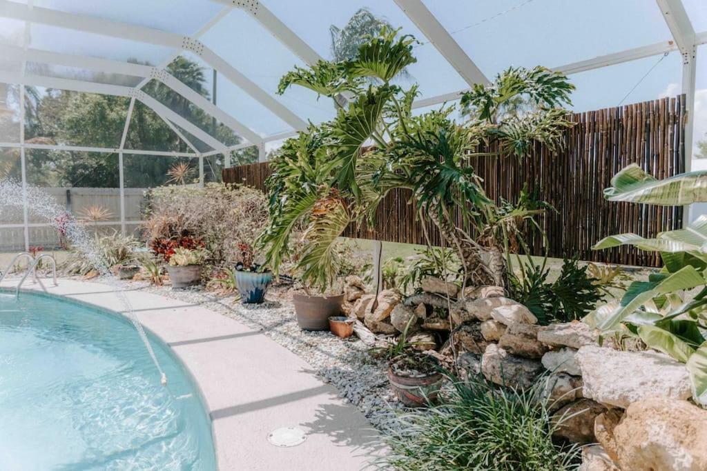 Entire Home, Heated Pool, Just 10 Min To Beach! Vero Beach Esterno foto